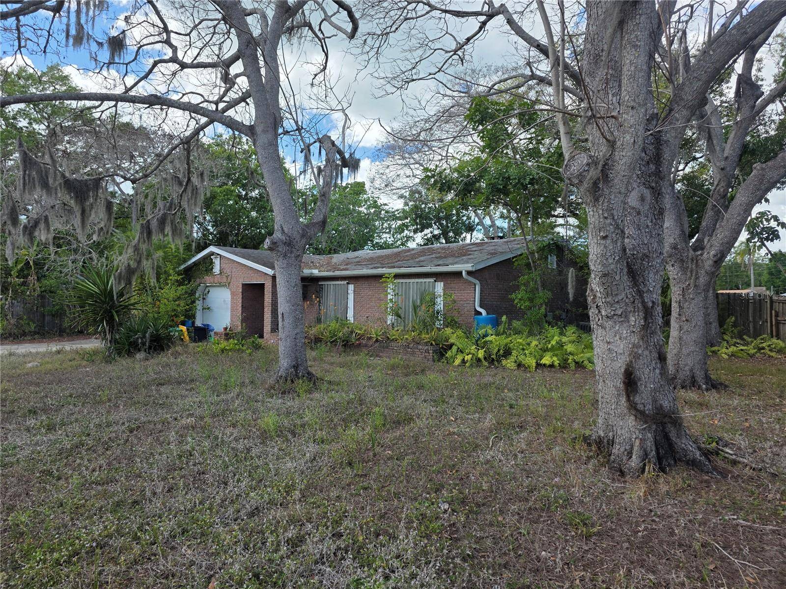 1016 GREER DR, Sarasota, FL 34237