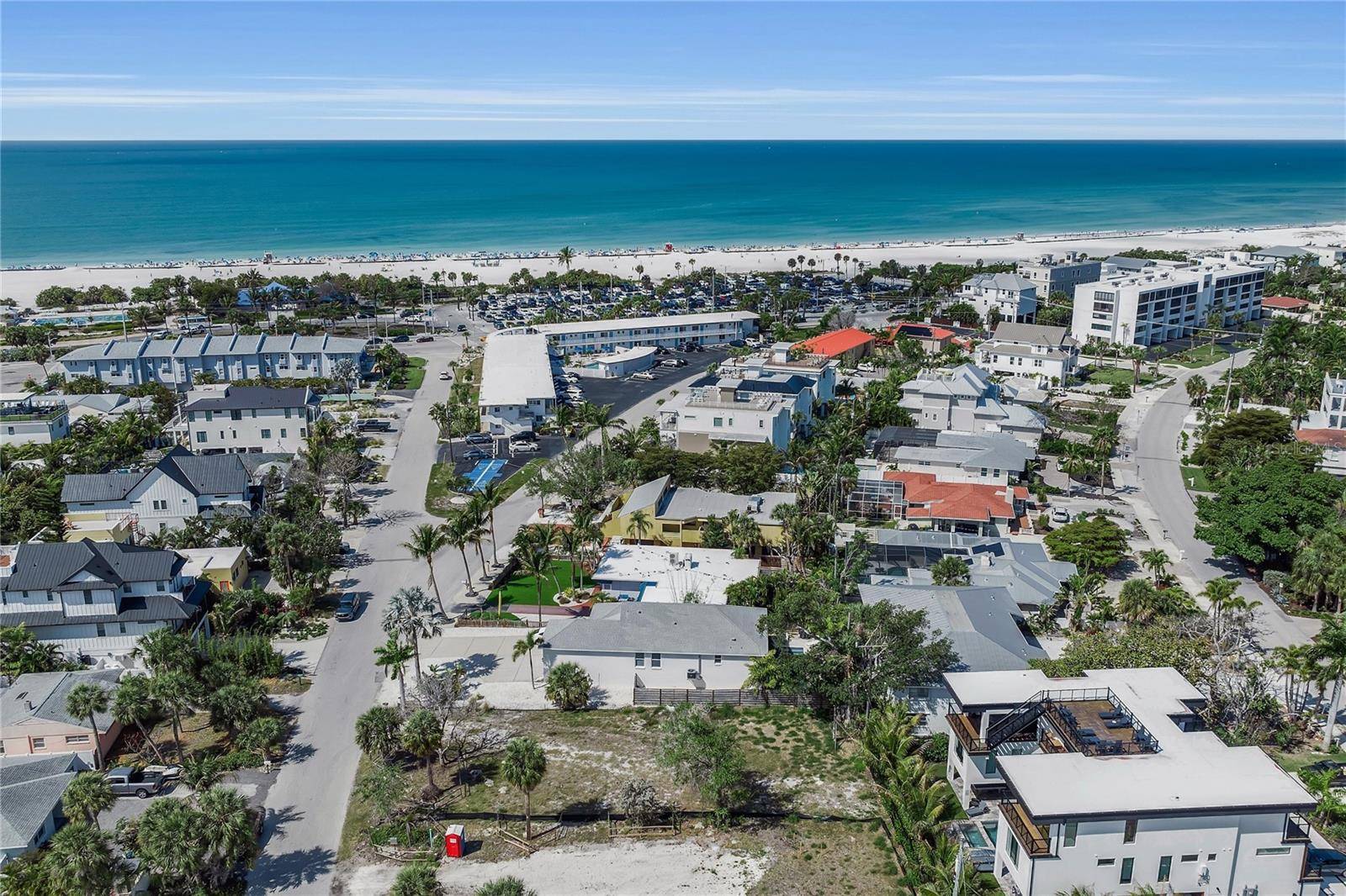 243 COOLIDGE DR, Sarasota, FL 34236