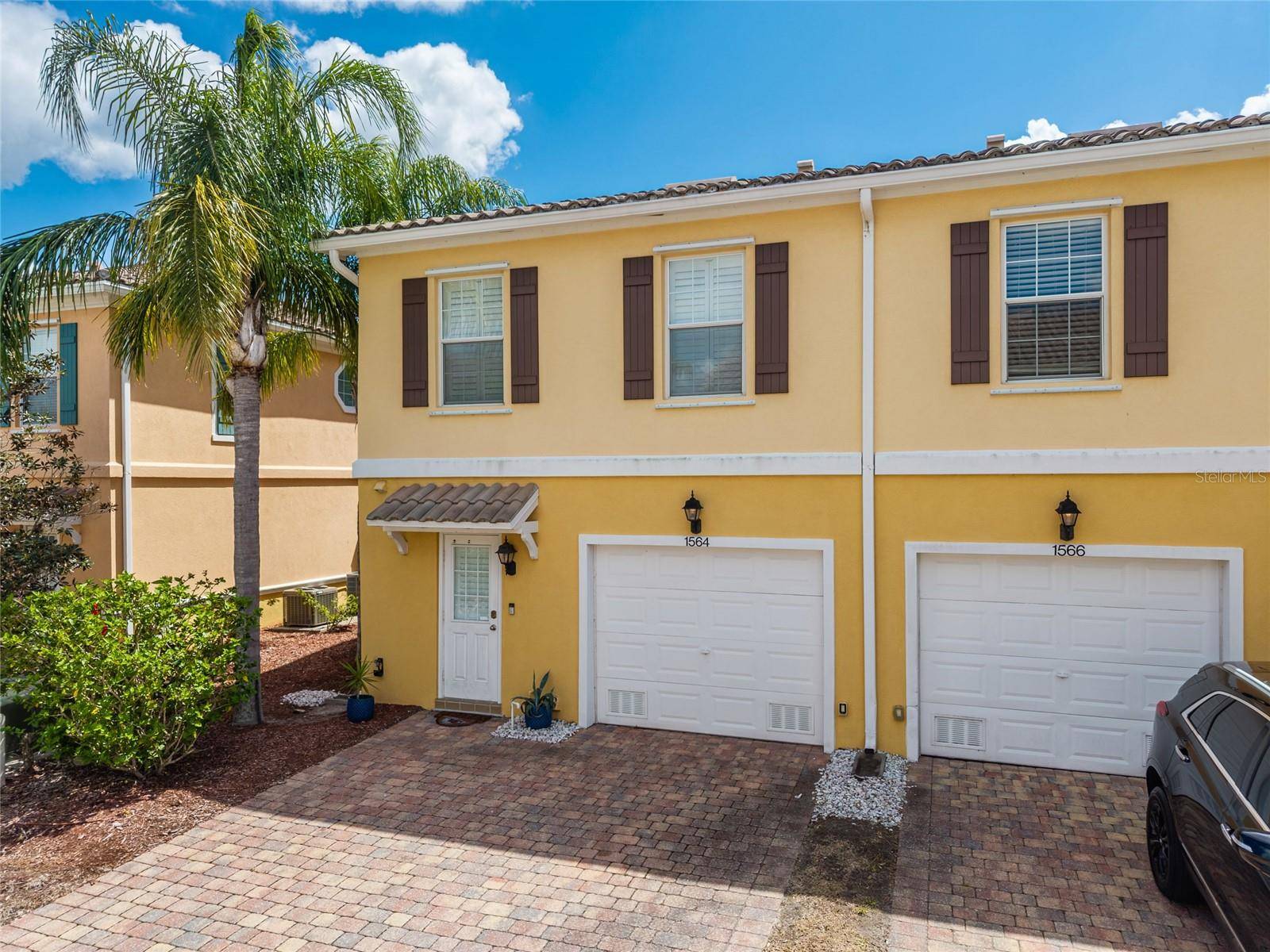 1564 NAPOLI DR W, Sarasota, FL 34232