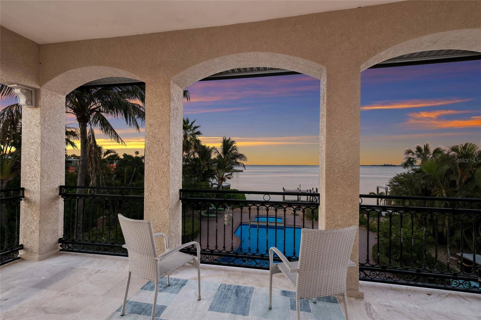 518 58TH ST, Holmes Beach, FL 34217