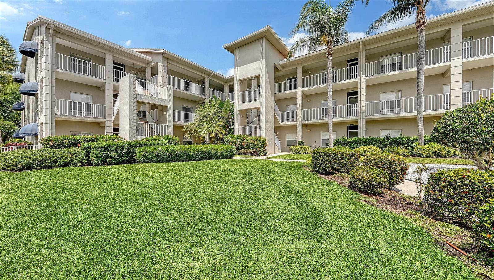 9630 CLUB SOUTH CIR #6202, Sarasota, FL 34238