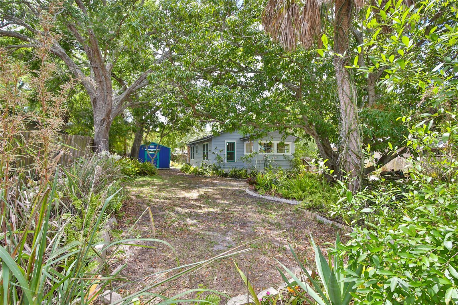 708 42ND ST, Sarasota, FL 34234