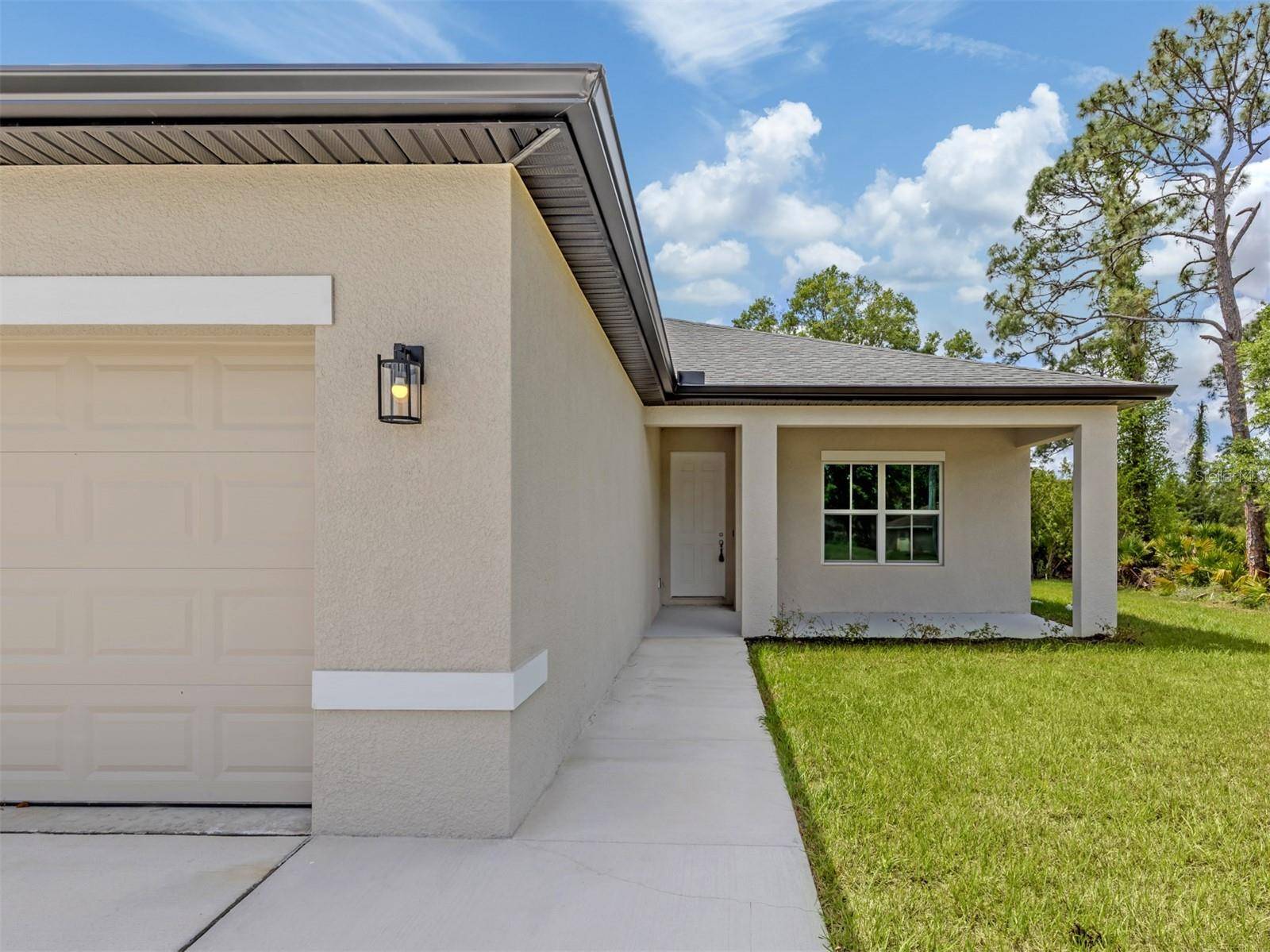 1047 COMFORT LN, North Port, FL 34288