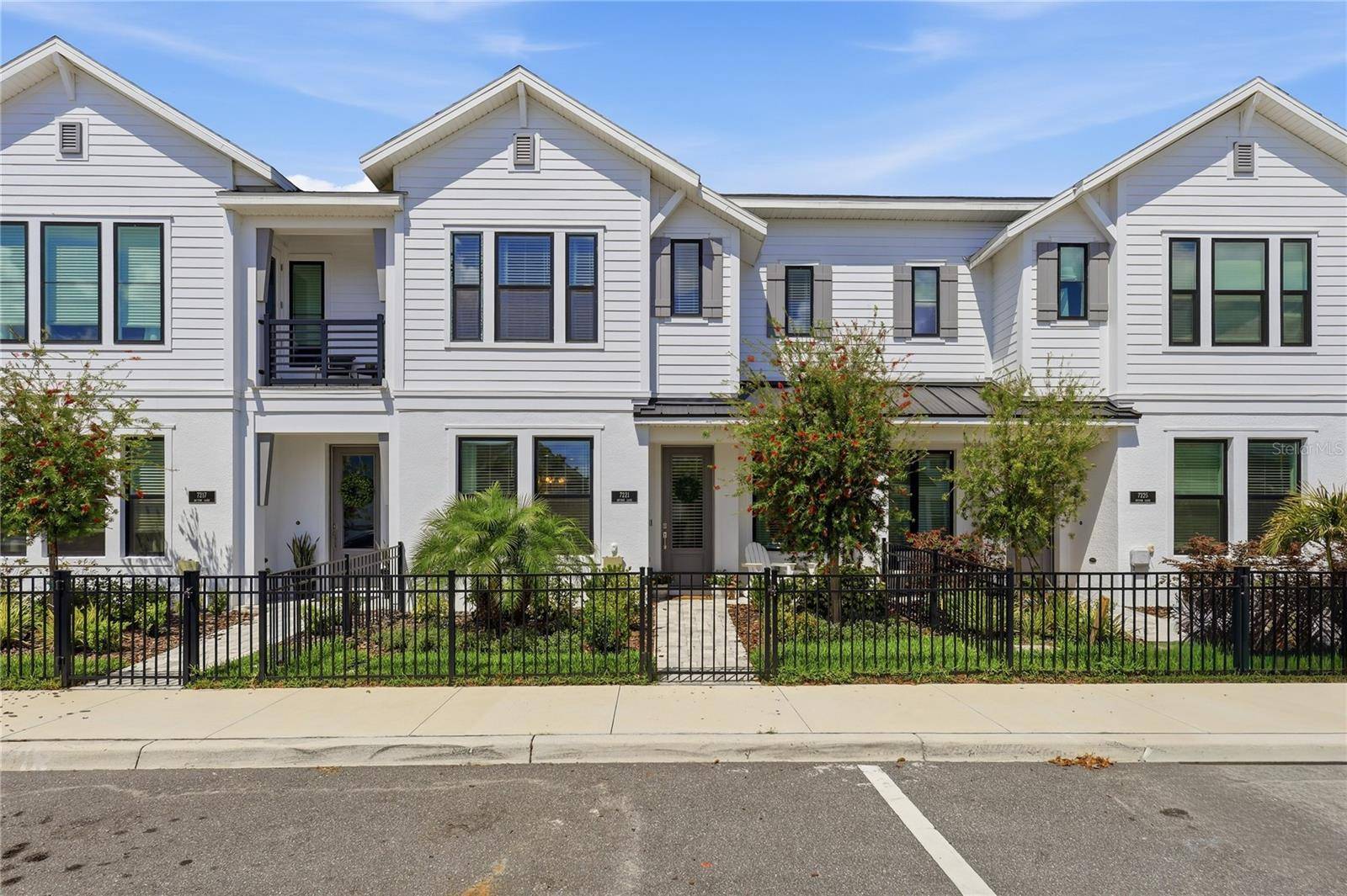 7221 SUTTON LN, Sarasota, FL 34240