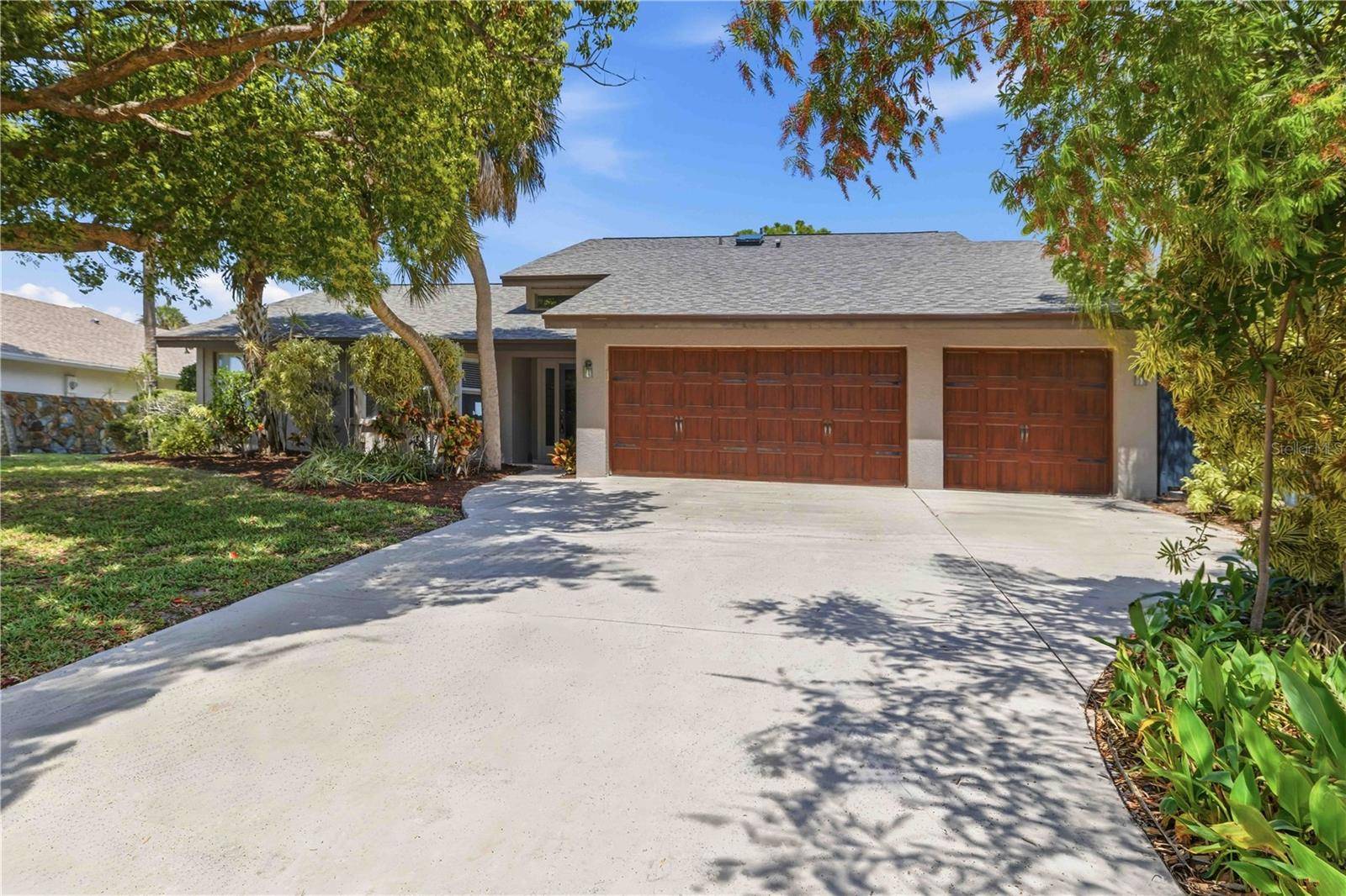3953 PRAIRIE DUNES DR, Sarasota, FL 34238