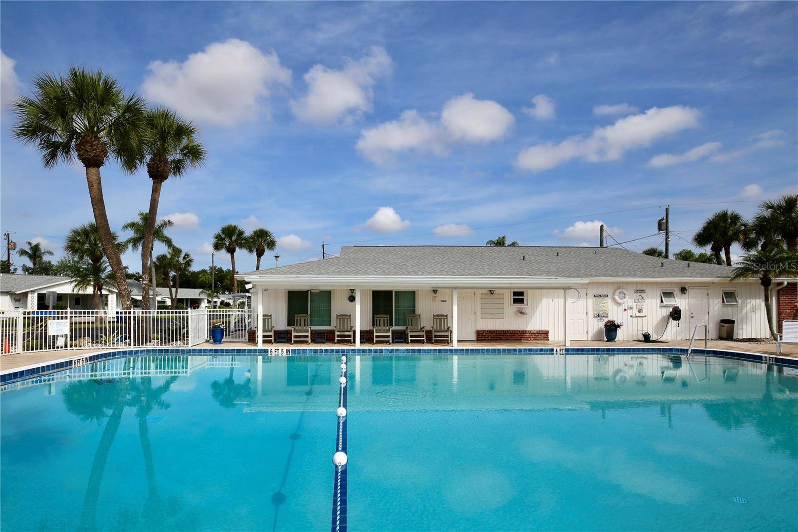 2221 ORANGE BLOSSOM LN, Bradenton, FL 34207