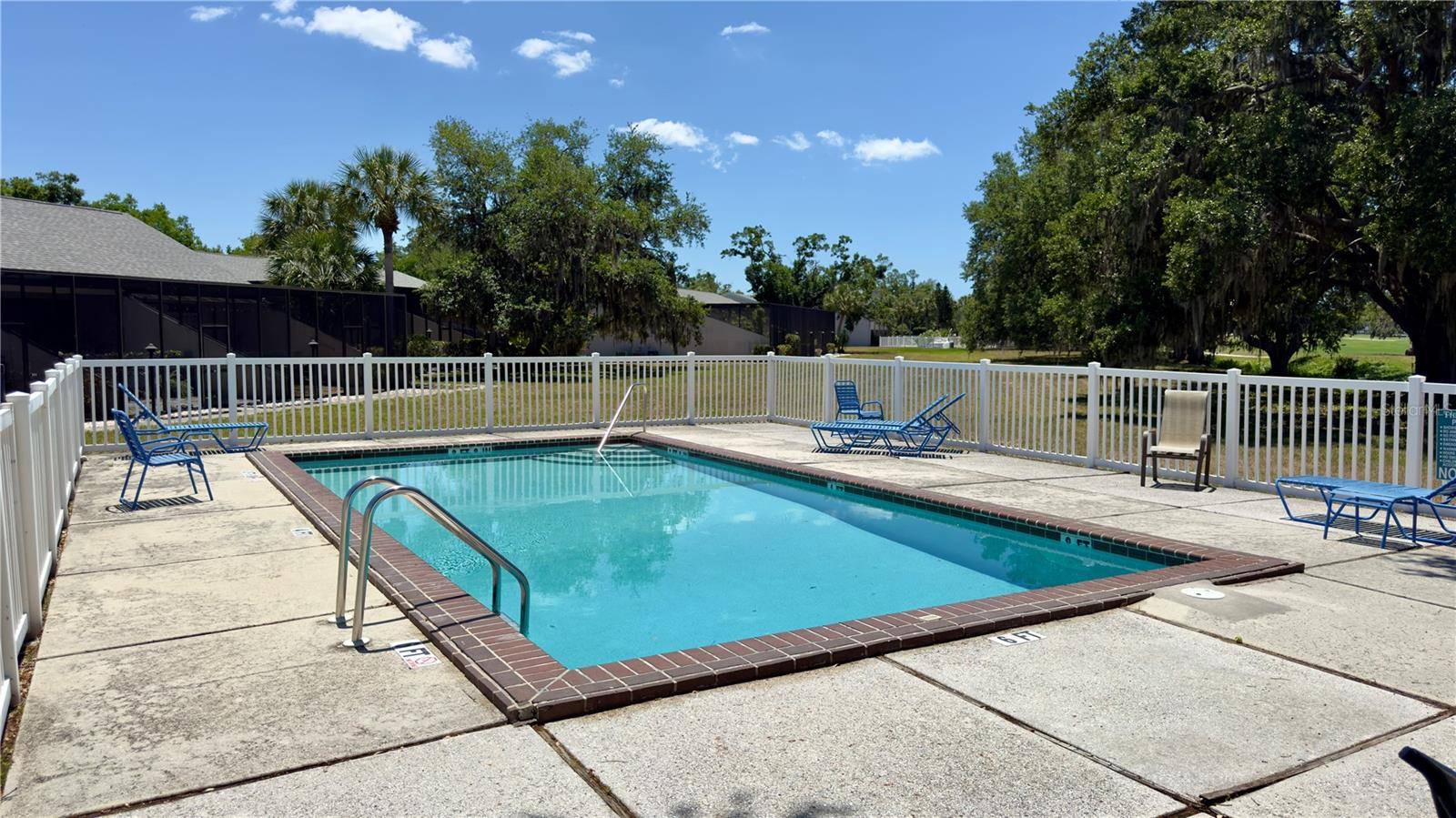 335 BOBBY JONES RD #335, Sarasota, FL 34232
