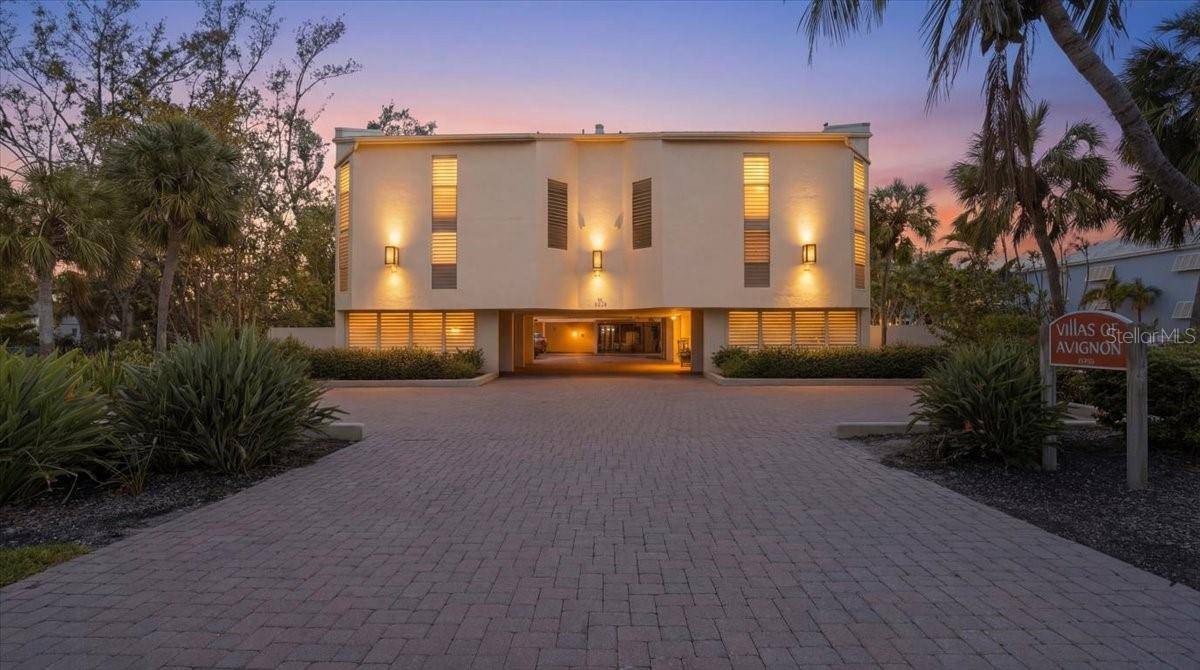 5611 GULF OF MEXICO DR #3, Longboat Key, FL 34228
