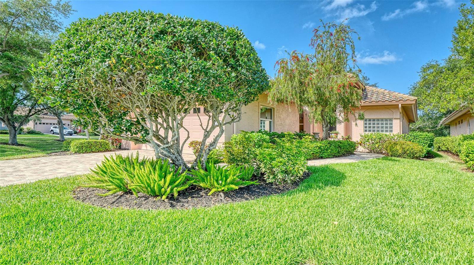 7198 DEL LAGO DR, Sarasota, FL 34238