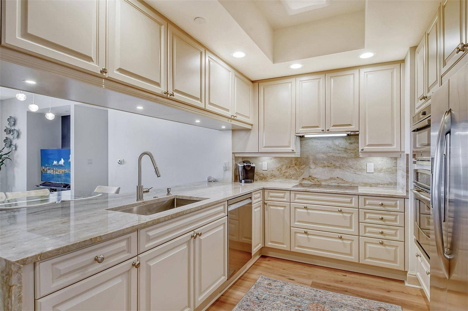 50 CENTRAL AVE #15B, Sarasota, FL 34236