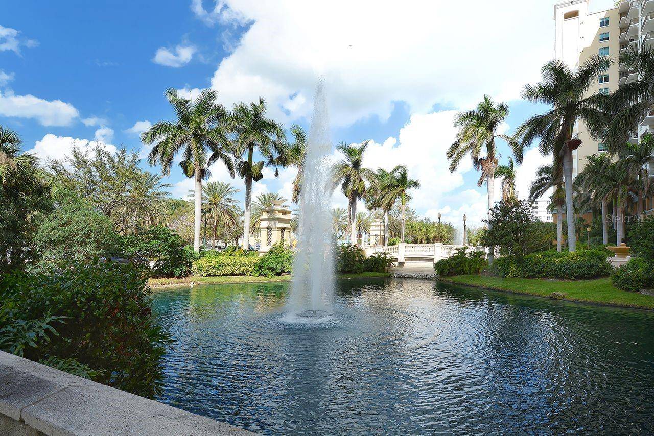 750 N TAMIAMI TRL #PH08, Sarasota, FL 34236