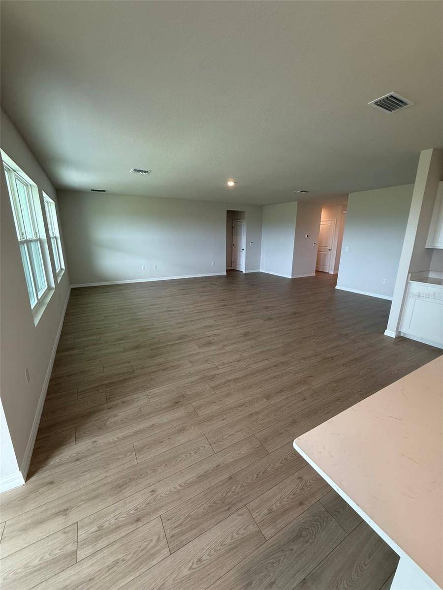 11003 44TH AVE E, Palmetto, FL 34221