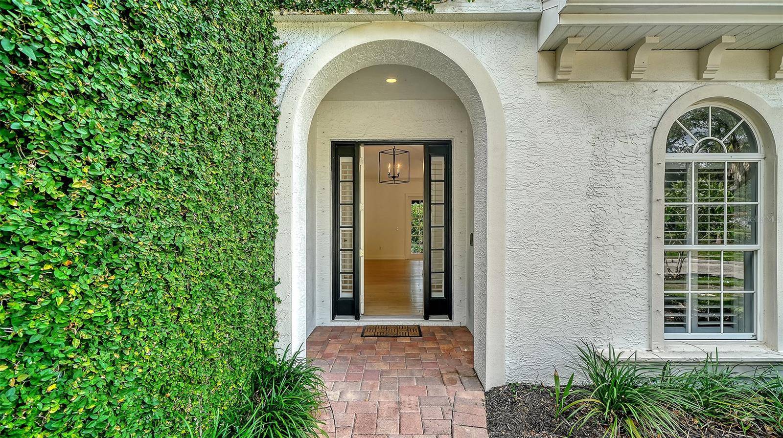 1704 FORTUNA ST, Sarasota, FL 34239