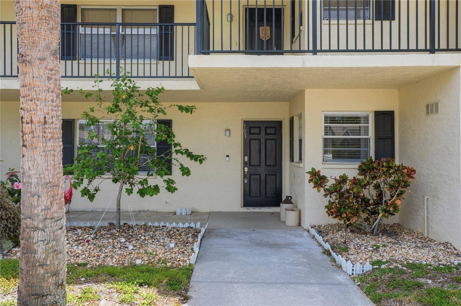 7860 PALM AIRE LN #103, Sarasota, FL 34243