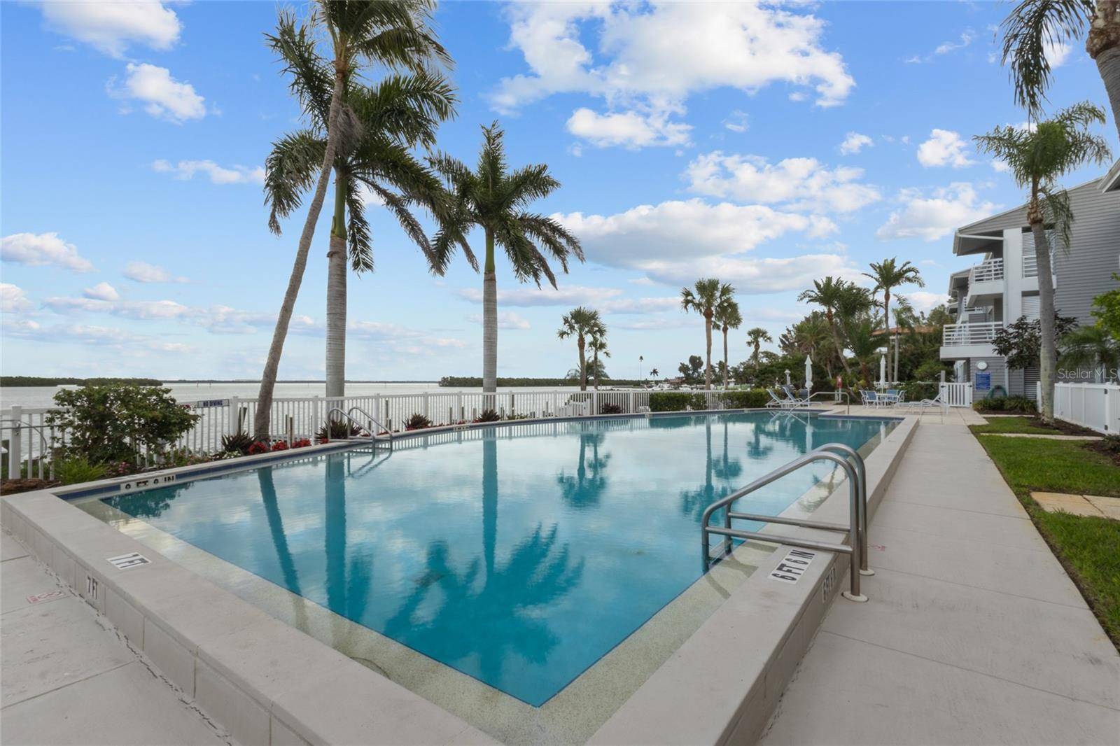 615 DREAM ISLAND PL #105, Longboat Key, FL 34228