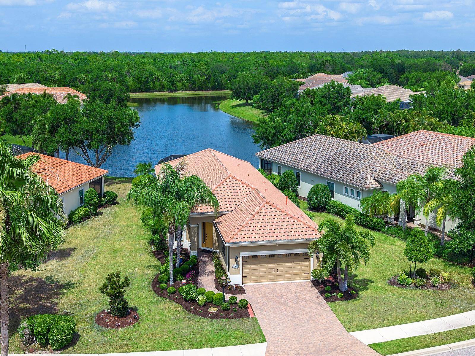 7263 BELLEISLE GLN, Lakewood Ranch, FL 34202
