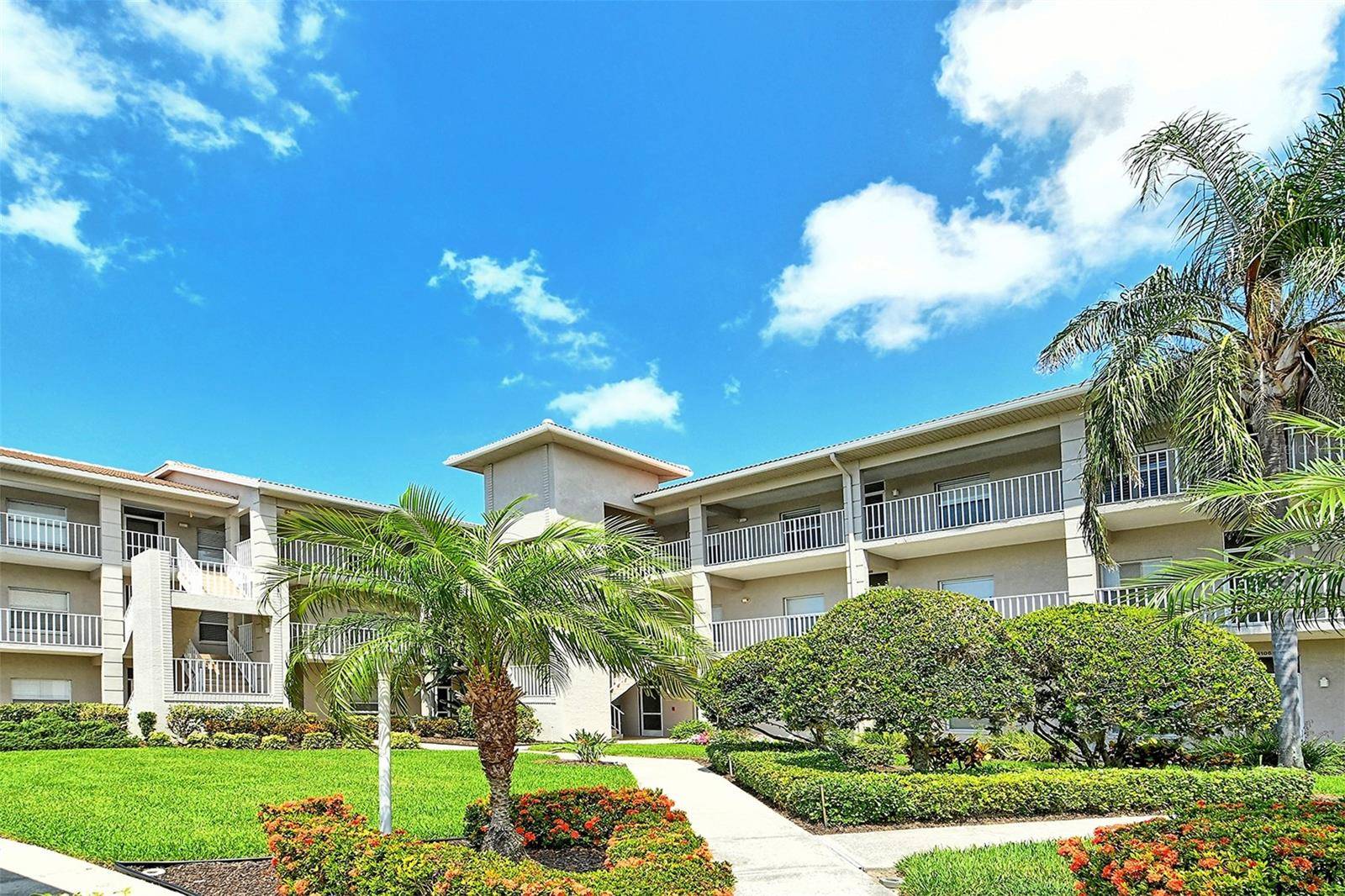 9610 CLUB SOUTH CIR #4302, Sarasota, FL 34238