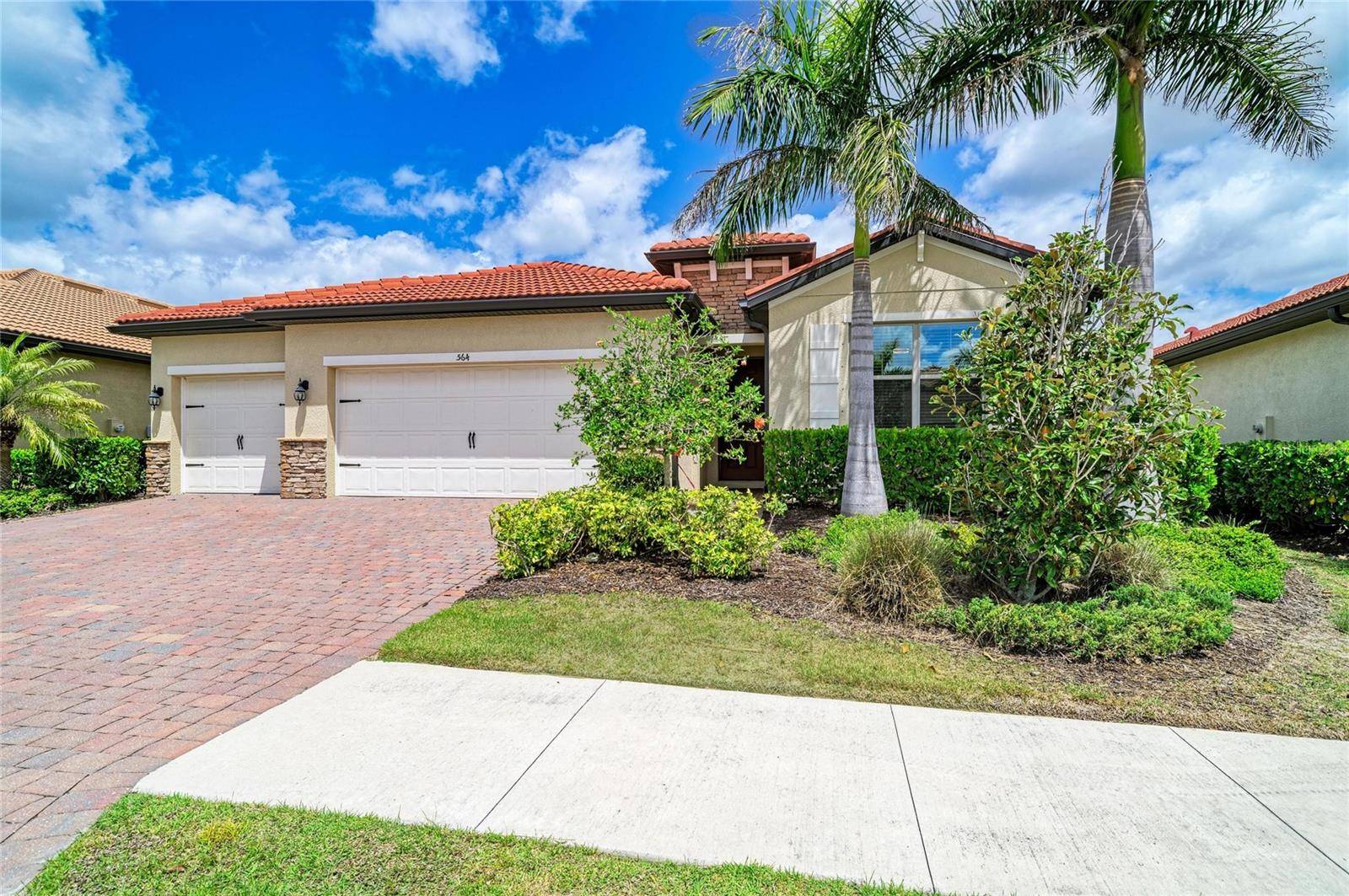 564 MARAVIYA BLVD, Nokomis, FL 34275