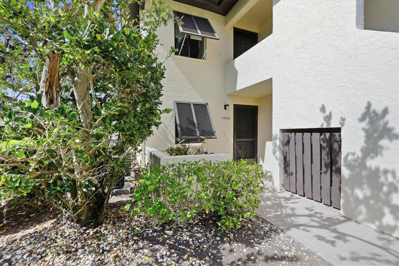 4528 LONGWATER #35, Sarasota, FL 34235
