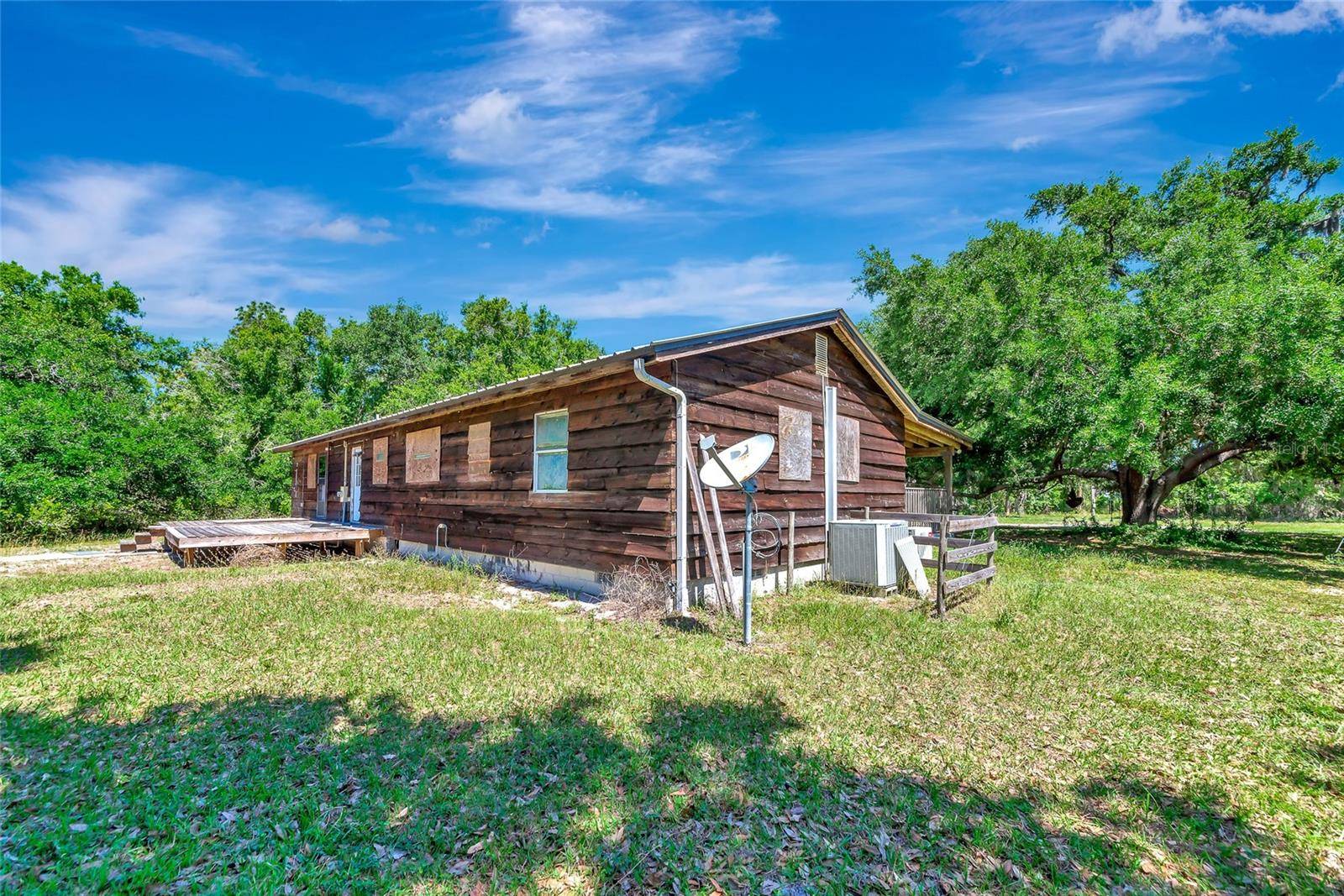 15750 WILSON RD, Sarasota, FL 34240