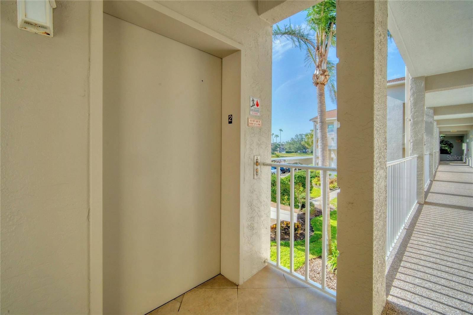 9610 CLUB SOUTH CIR ## 4207, Sarasota, FL 34238