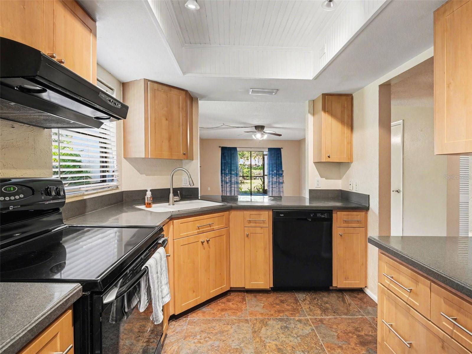 7205 CURTISS AVENUE 1A AVE #1A, Sarasota, FL 34231
