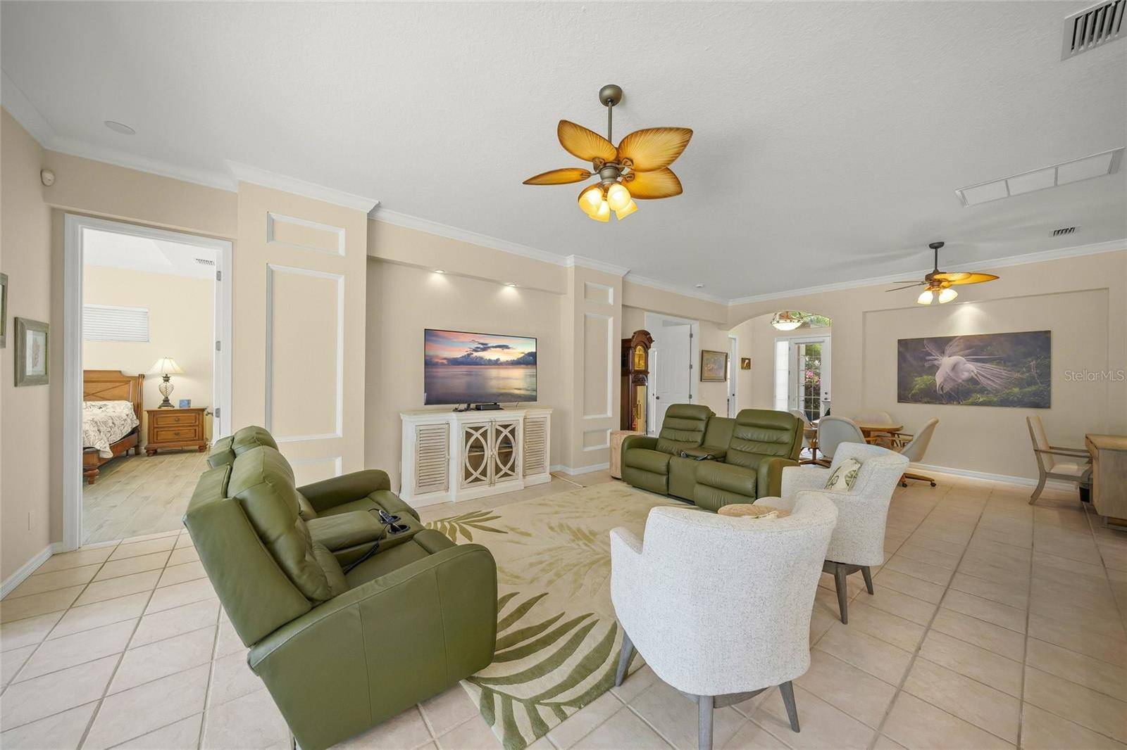6923 LENNOX PL, University Park, FL 34201