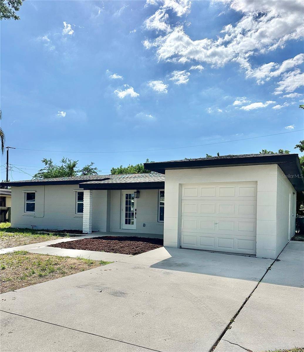 400 DALTON BLVD, Port Charlotte, FL 33952