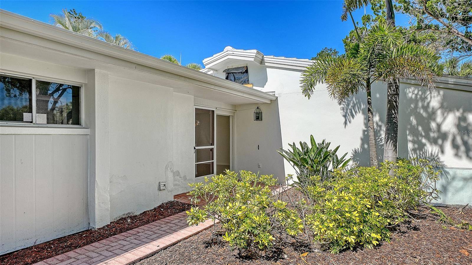 239 HOURGLASS WAY #V7, Sarasota, FL 34242
