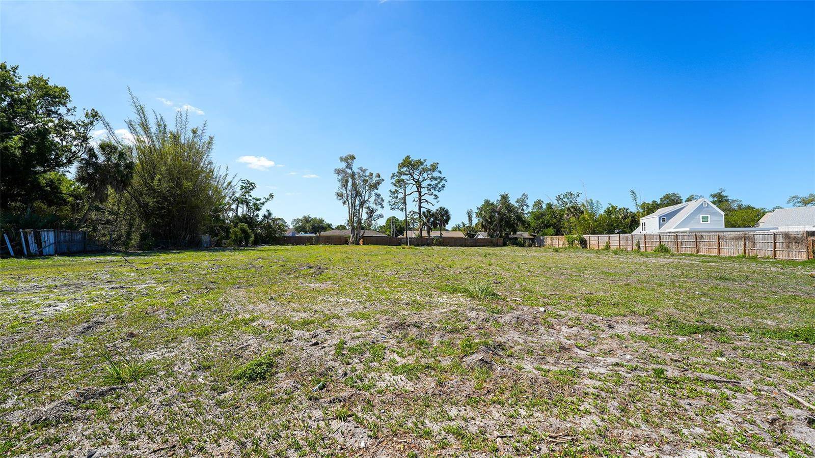 2424 ASHTON RD, Sarasota, FL 34231