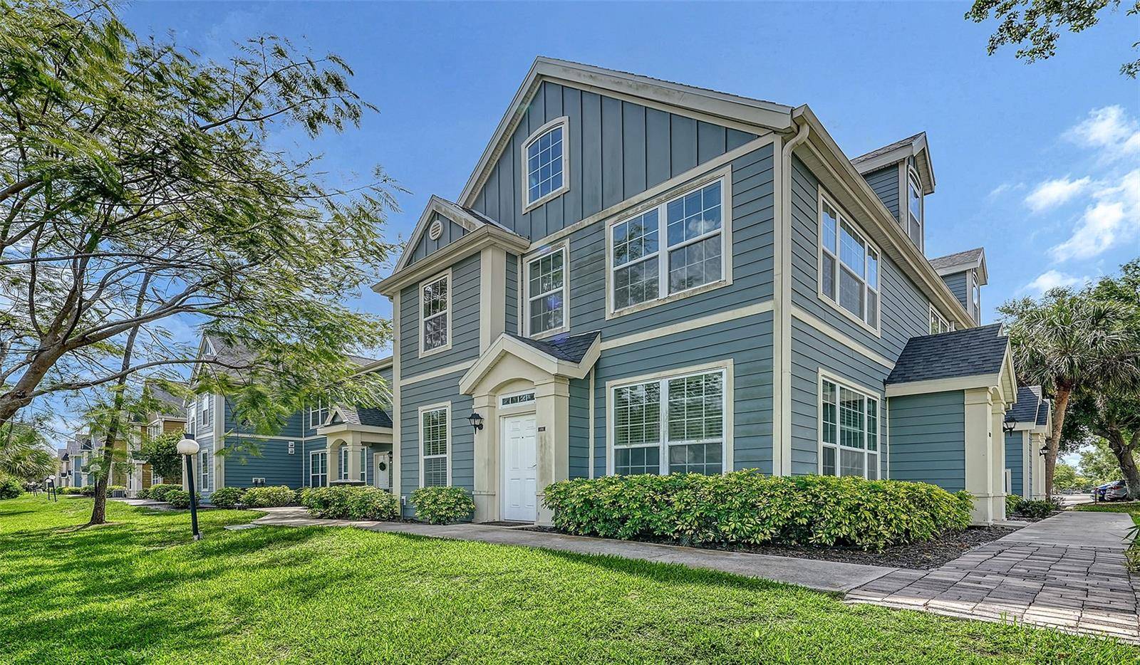 5501 ROSEHILL RD #105, Sarasota, FL 34233