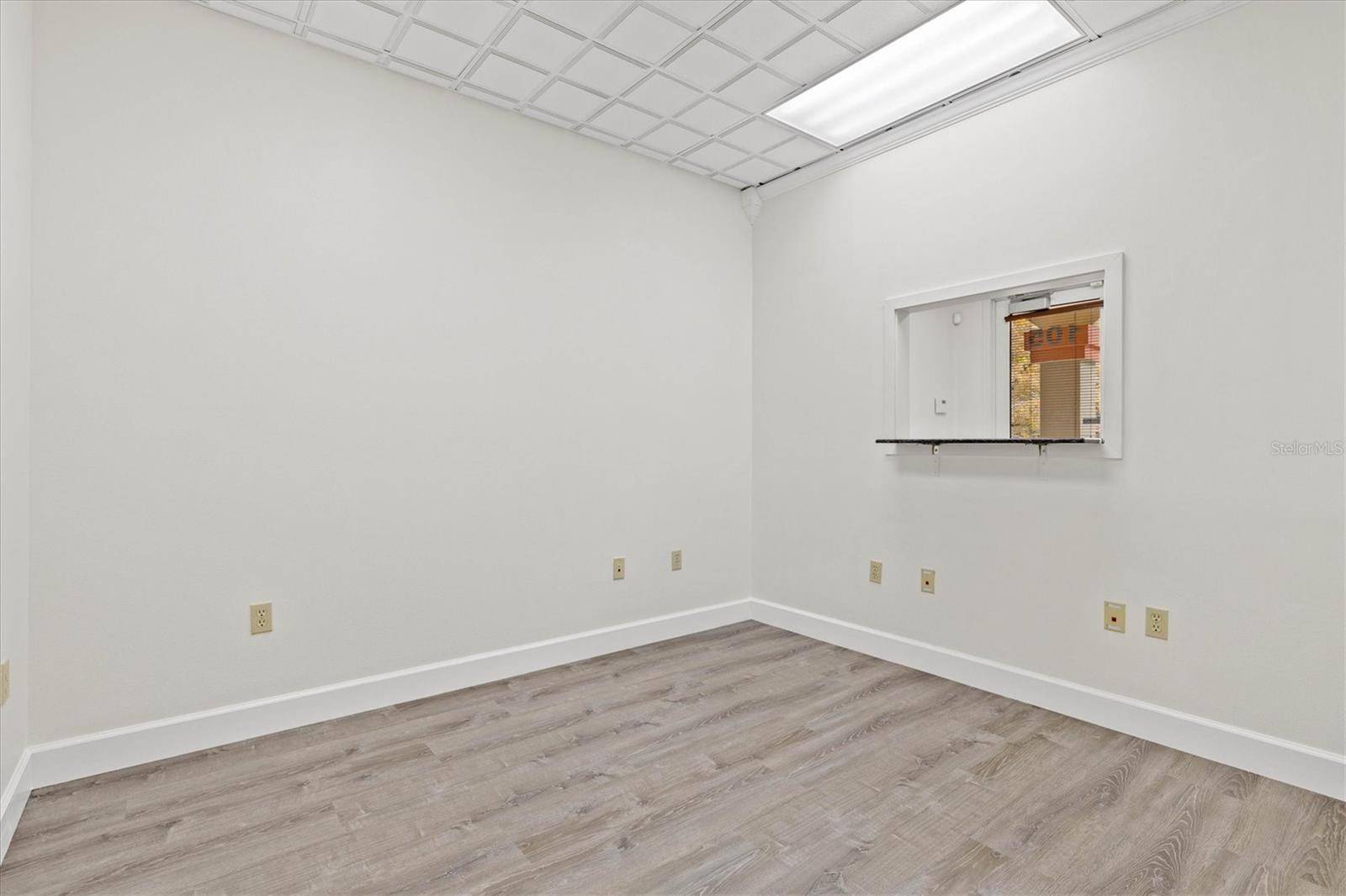 234 N RHODES AVE #105, Sarasota, FL 34237