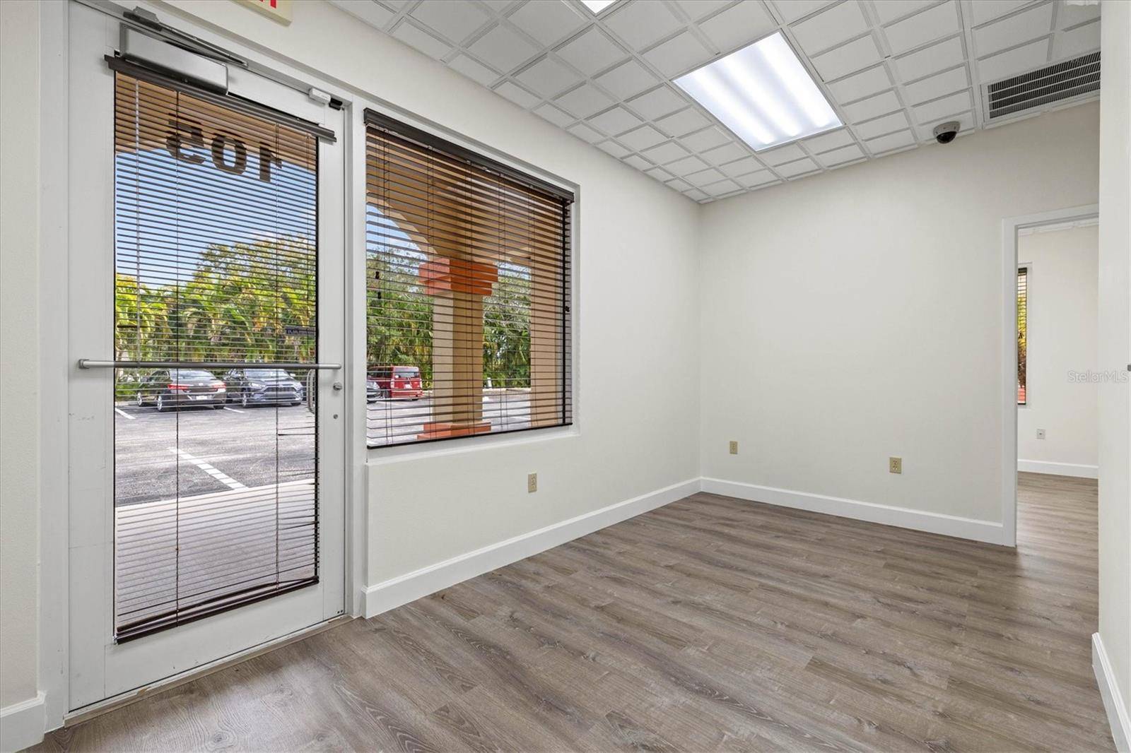 234 N RHODES AVE #105, Sarasota, FL 34237