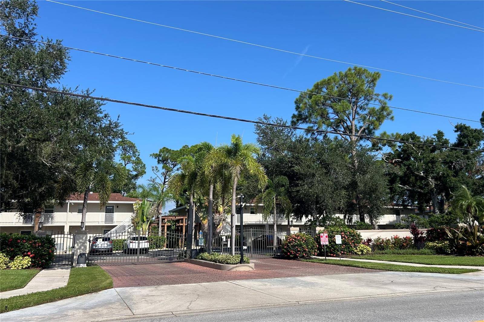 972 LA COSTA CIR #3, Sarasota, FL 34237