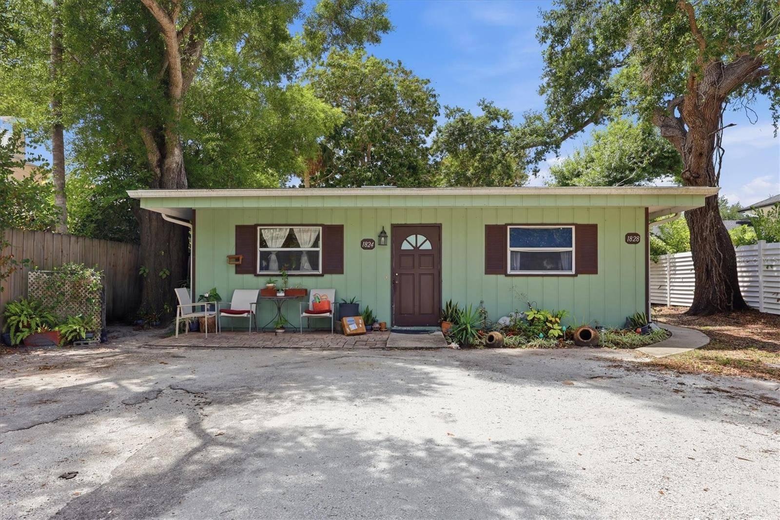 1824 WEBBER ST, Sarasota, FL 34239