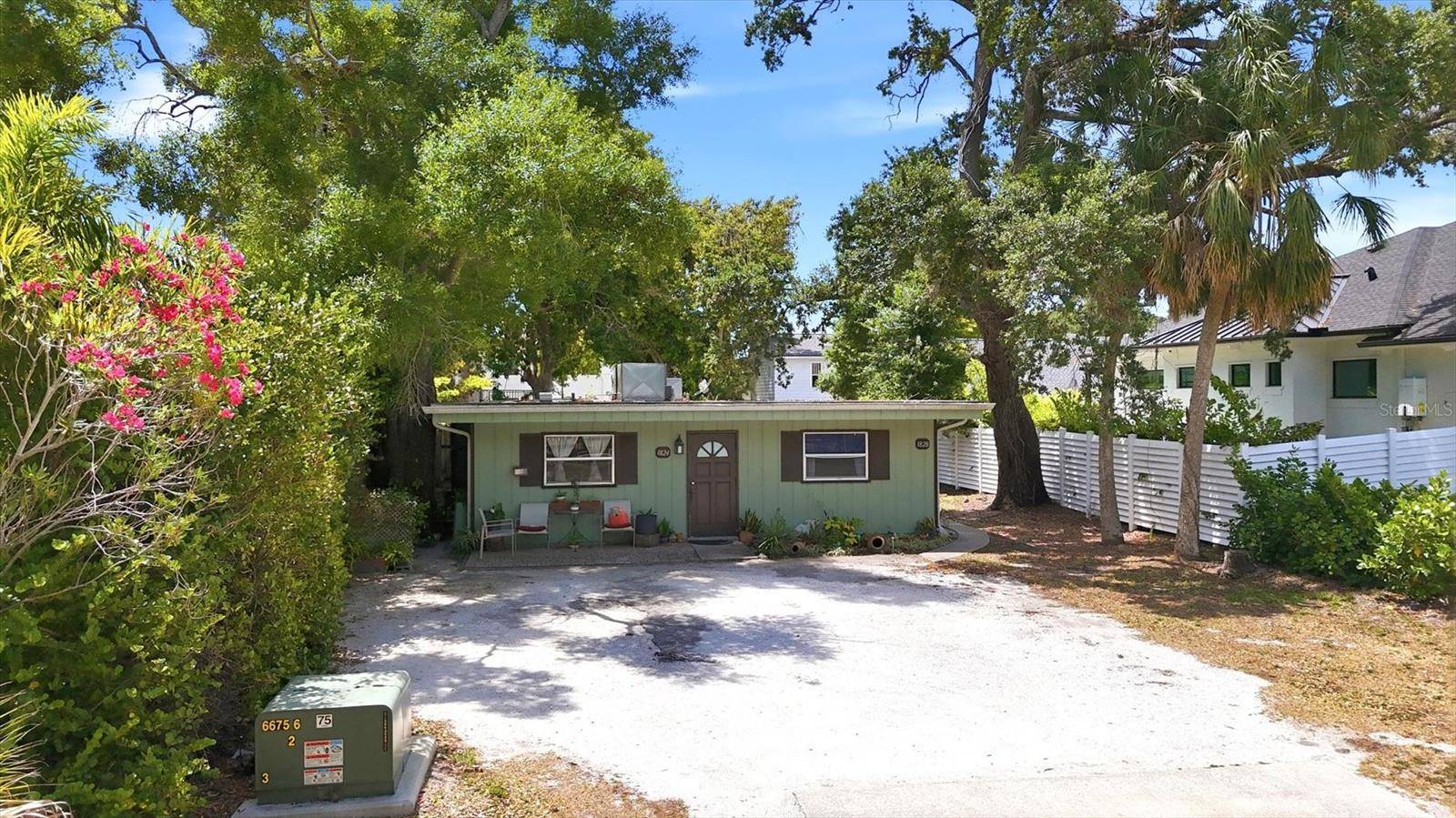 1824 WEBBER ST, Sarasota, FL 34239