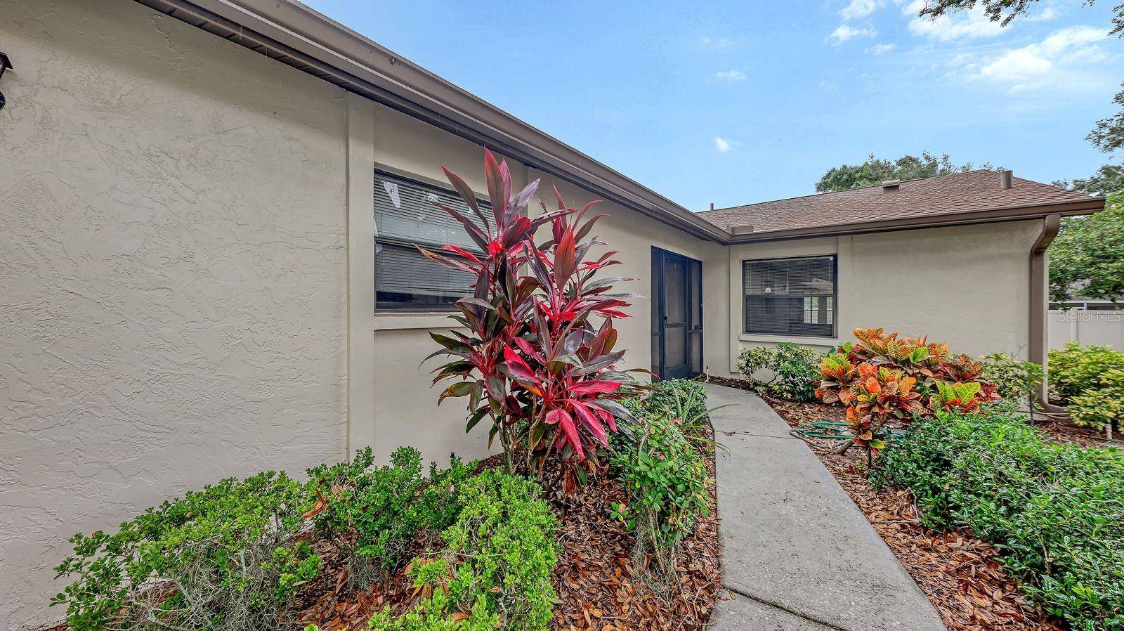 4633 OAK HILL DR #13, Sarasota, FL 34232