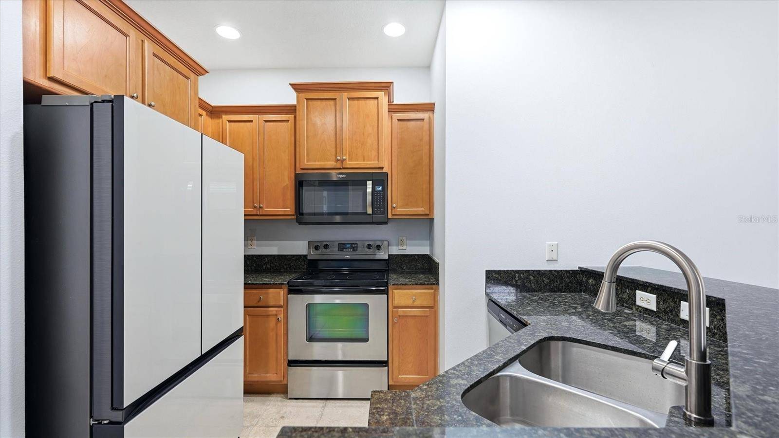 7839 LIMESTONE LN #12-204, Sarasota, FL 34233
