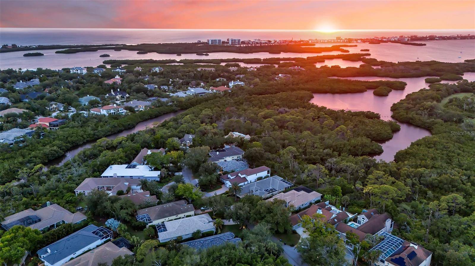156 BISHOPS COURT RD, Osprey, FL 34229
