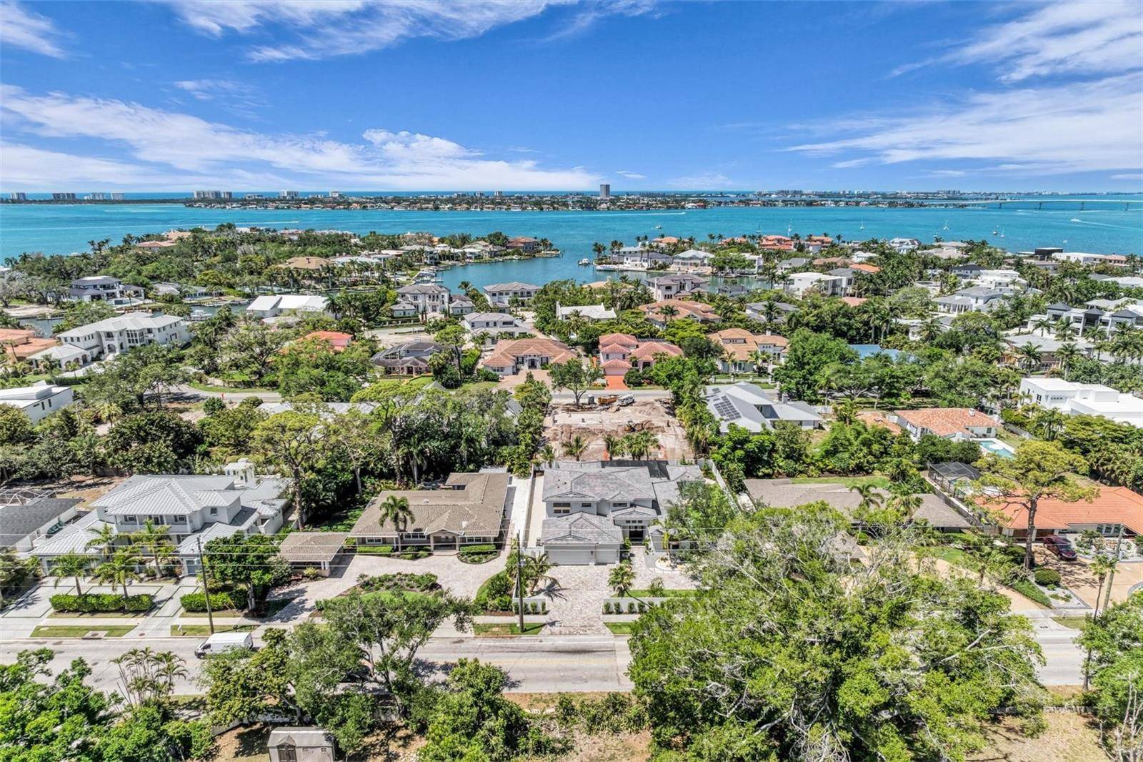 1395 HARBOR DR, Sarasota, FL 34239
