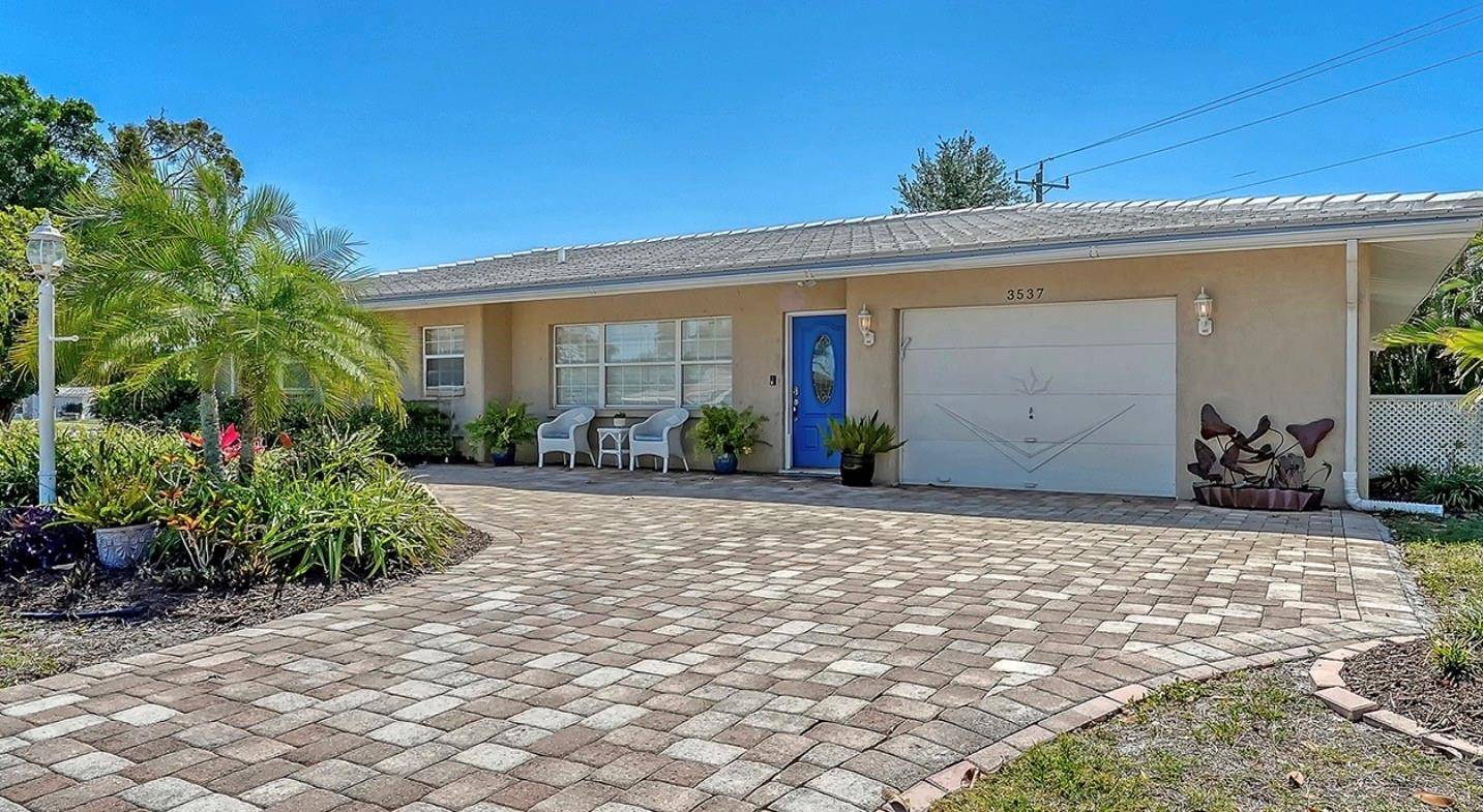 3537 S SCHOOL AVE, Sarasota, FL 34239