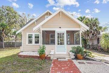 2570 LOMA LINDA ST, Sarasota, FL 34239