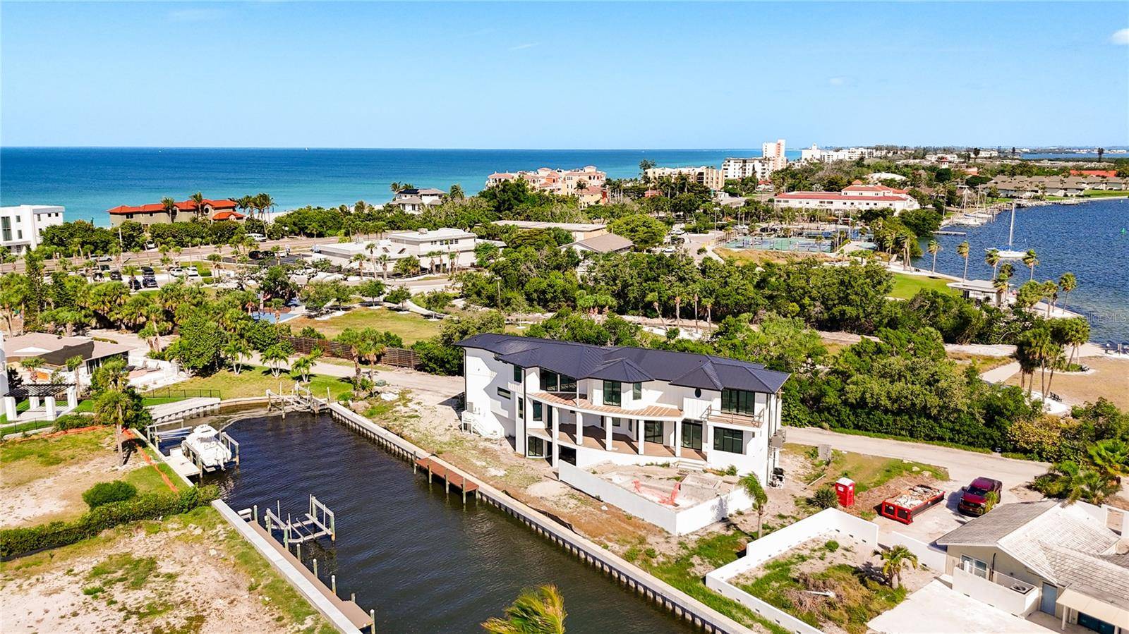 530 JESSMYTH DR, Longboat Key, FL 34228