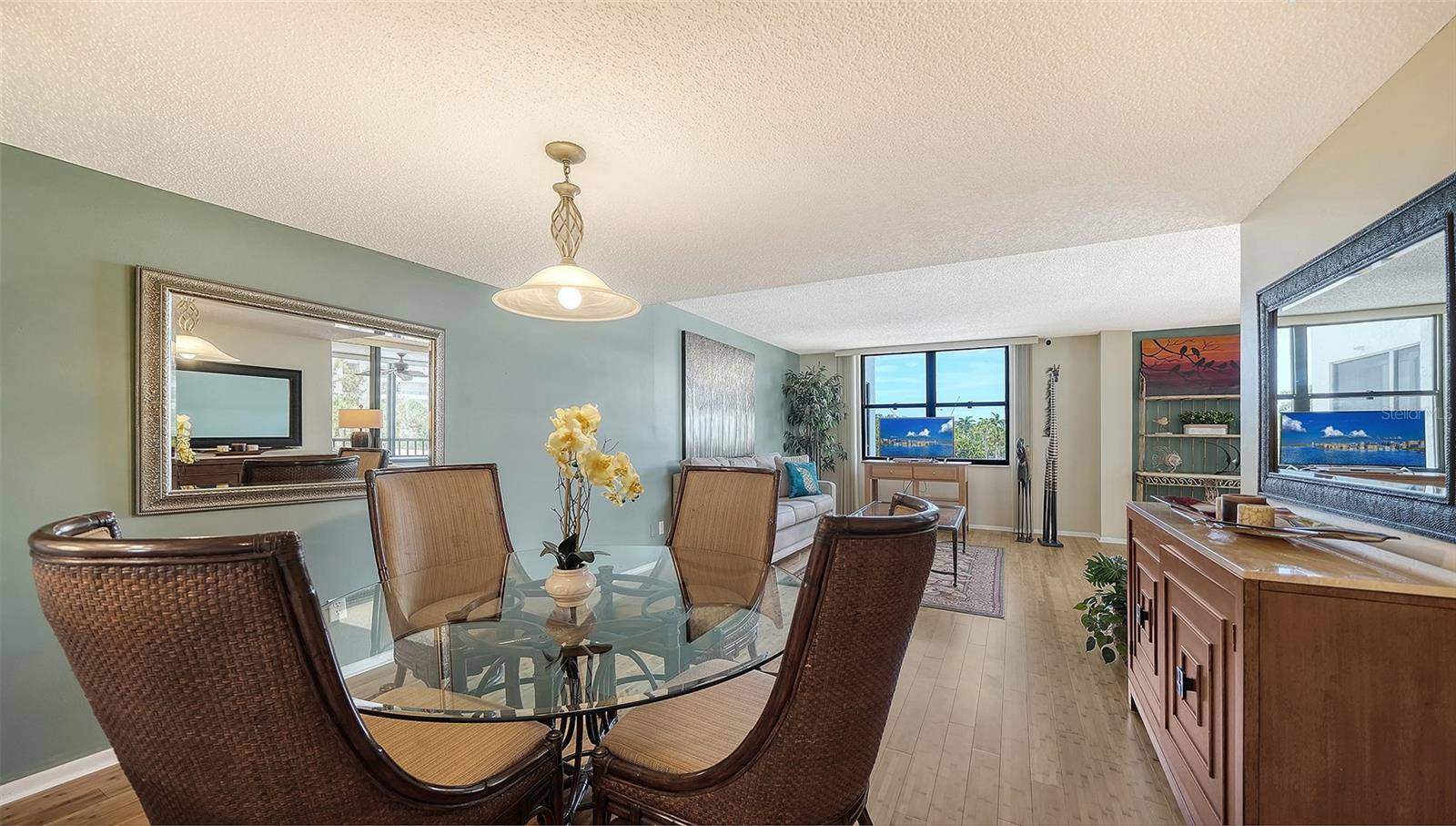 8773 MIDNIGHT PASS RD #302G, Sarasota, FL 34242