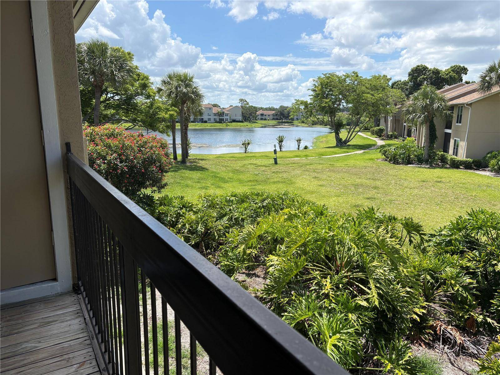 4033 CROCKERS LAKE BLVD #28, Sarasota, FL 34238