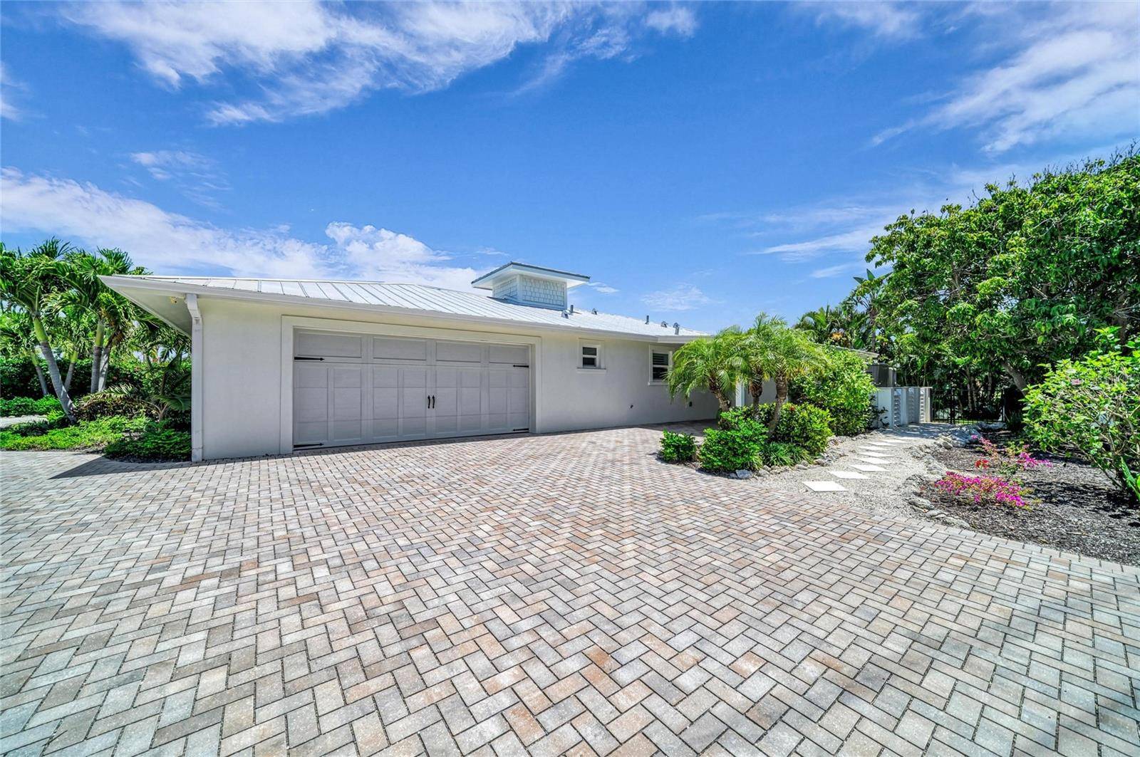 501 68TH ST, Holmes Beach, FL 34217