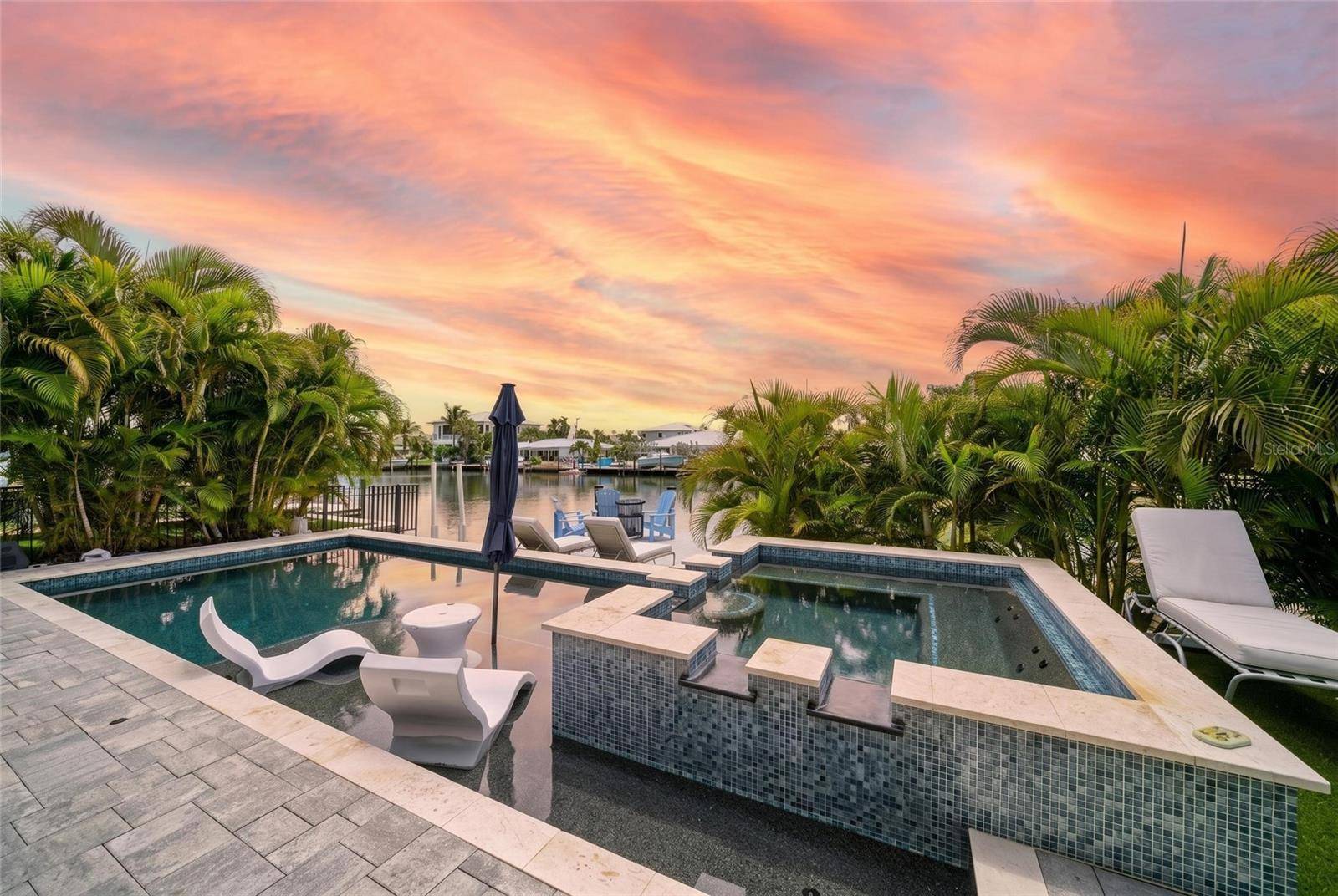 501 68TH ST, Holmes Beach, FL 34217