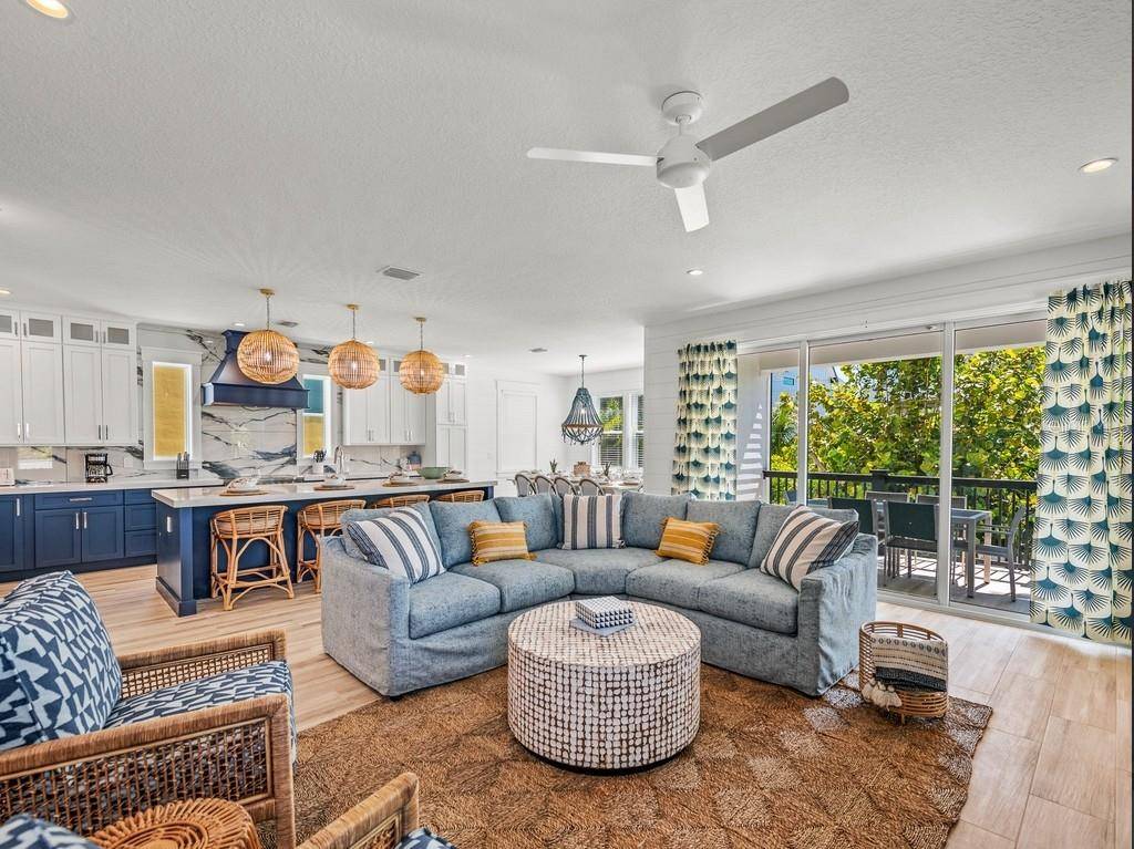 204 COOLIDGE DR, Sarasota, FL 34236