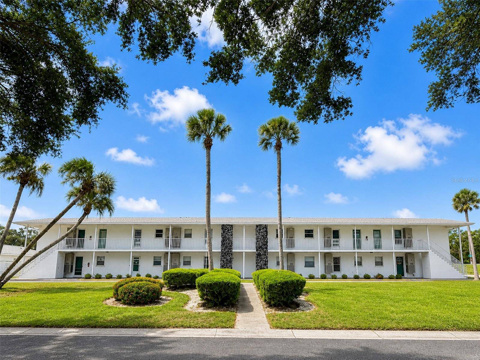3900 ROXANE BLVD #11B, Sarasota, FL 34235