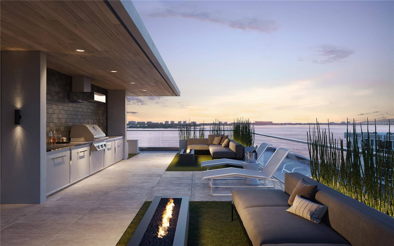 688 GOLDEN GATE POINT #302, Sarasota, FL 34236